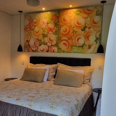 Suite Ilhabela - encantadora com varanda e vista panorâmica Exterior foto